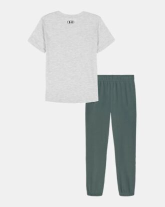 Conjunto de camiseta de manga corta y pantalones de chándal Tech para niños pequeños